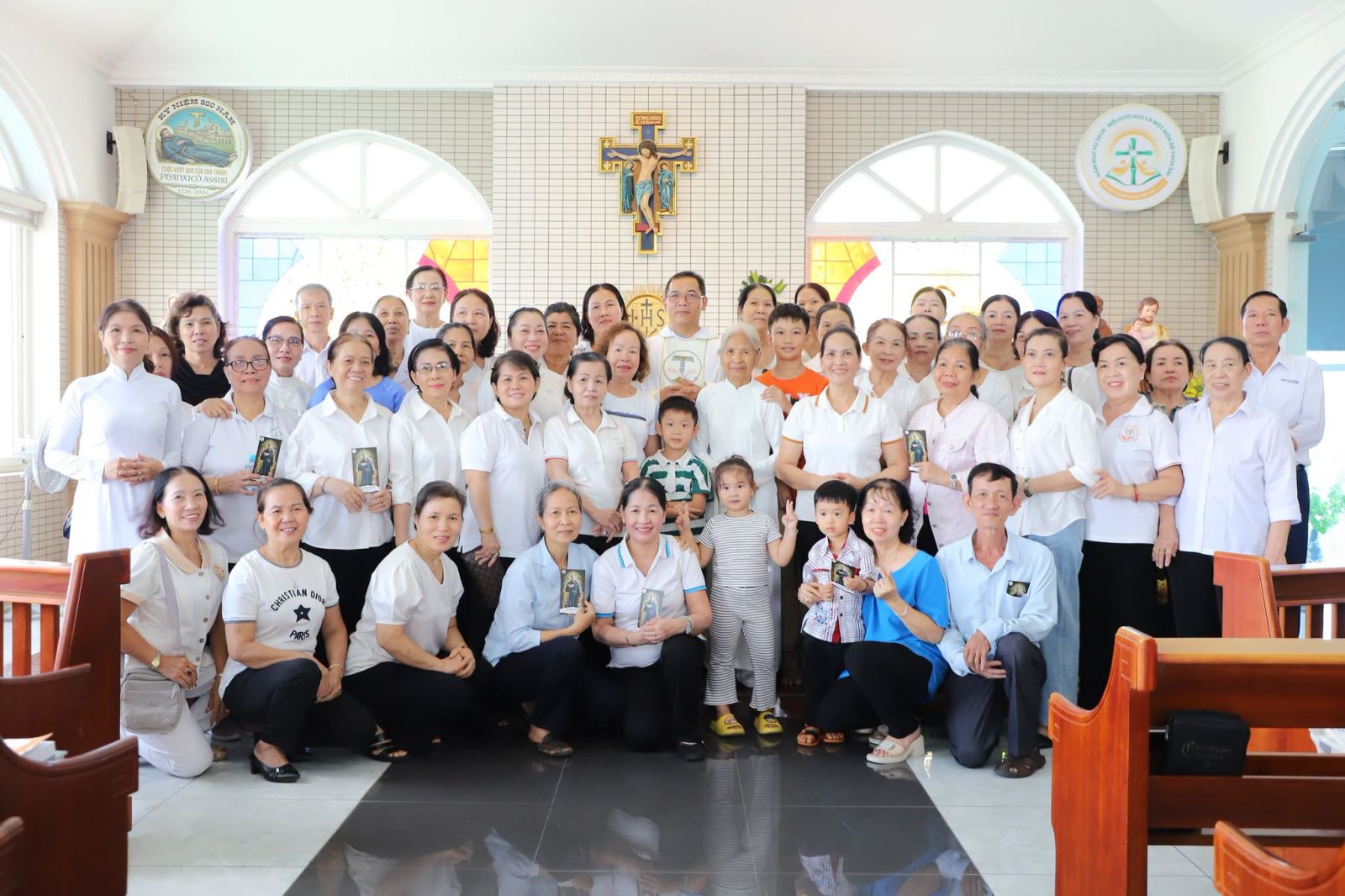 HÀNH HƯƠNG NĂM THÁNH – 800 NĂM CUỘC VƯỢT QUA CỦA CHA THÁNH PHANXICÔ